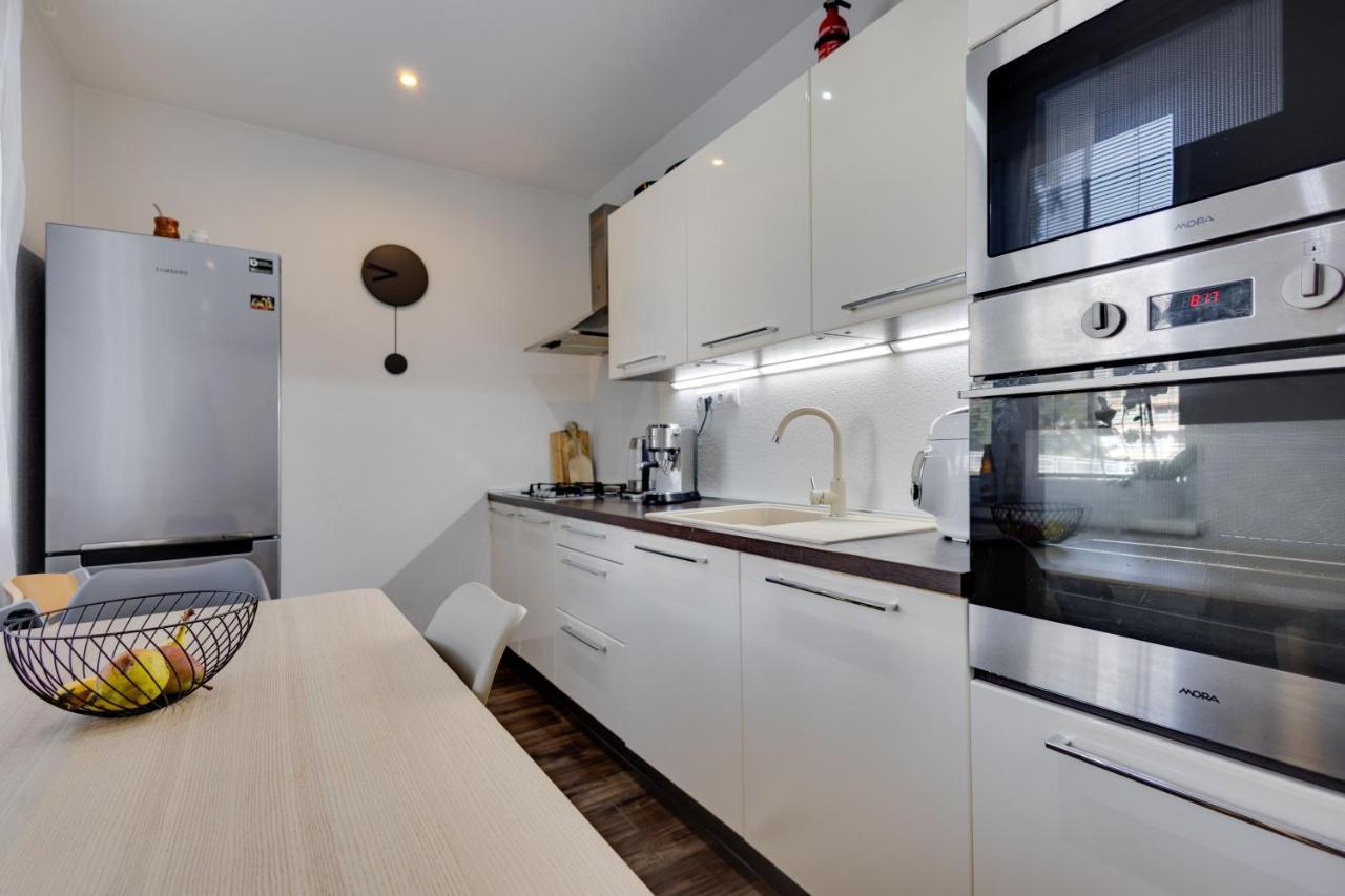 Milde'S Apartment Near The City Center - Hospodarska Street Trnava Exterior photo